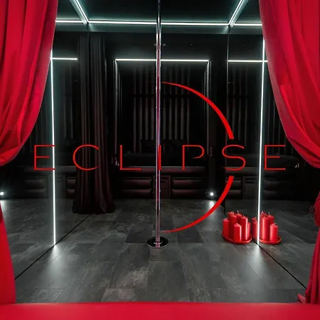 Eclipse Red 公寓 *